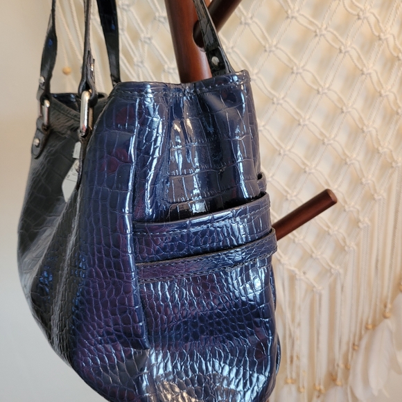 Liz Claiborne Navy Patent Leather - Picture 2 of 7